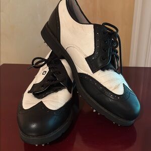 Black and White Womens Wingtip Golf Shoes